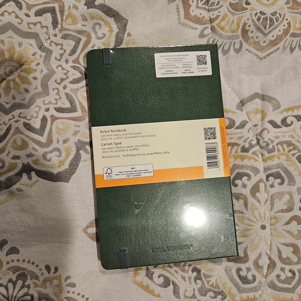 Moleskine Classic Ruled Notebook - Picture 2 of 2